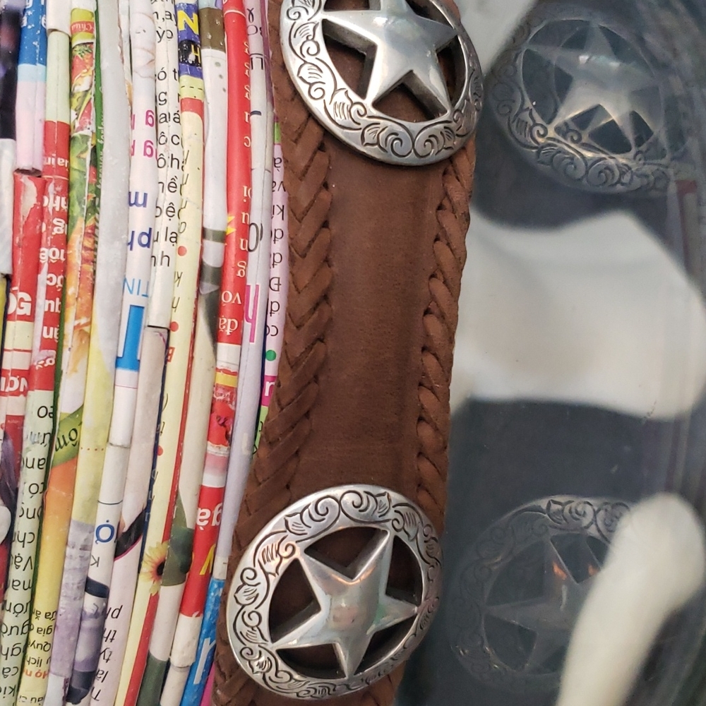 LEATHER STAR BELT - Picture 3 of 8